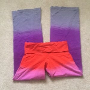 FLOWERS BY ZOE Yoga pants